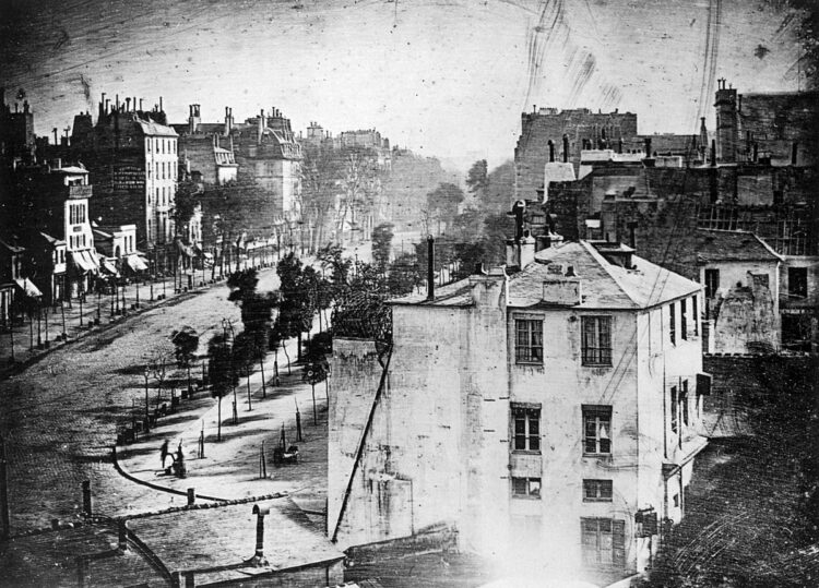 Vue du Boulevard du Temple à Paris en 1838 pris d'une quinzaine de mètres de hauteur.